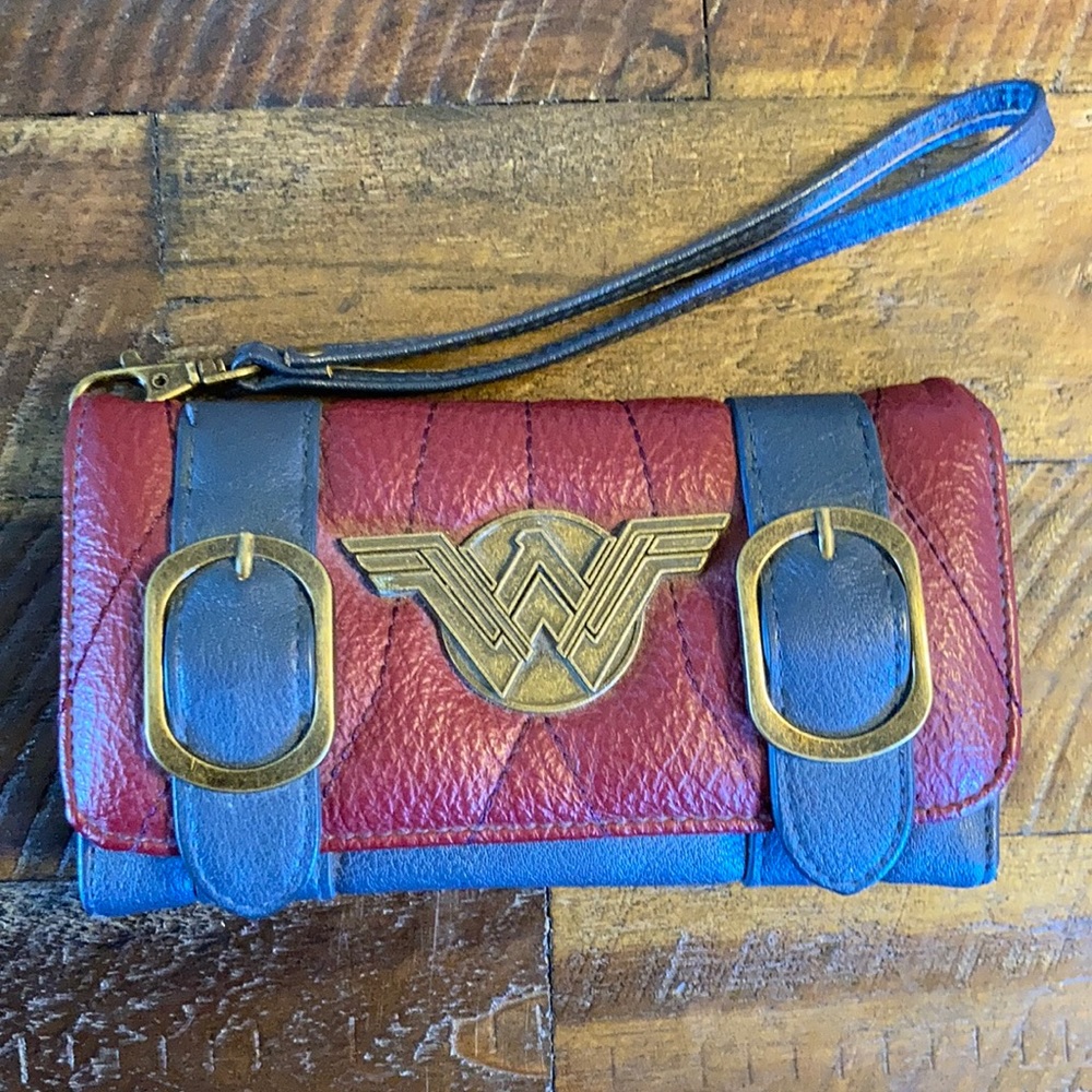 Cute Wonder Woman Wallet